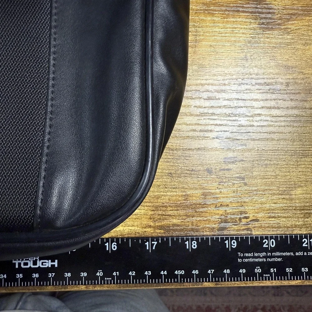 Kenneth Cole Reaction R-Tech Black Ballistic Nylon Laptop Briefcase Bag Large‎
